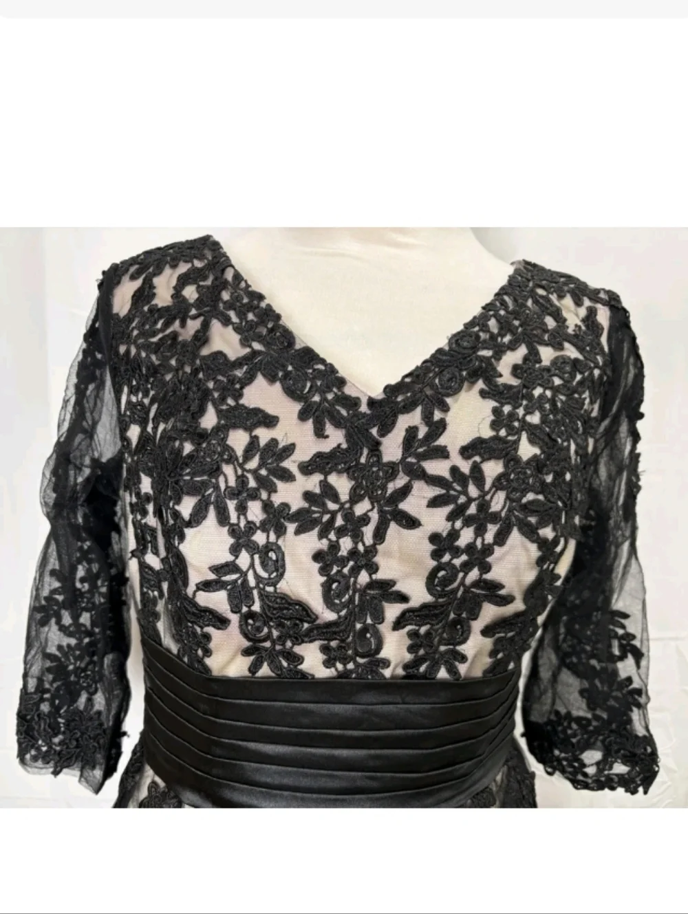 Elegant Black Lace Overlay Midi Dress - Taupe Underlay - Picture 4 of 8